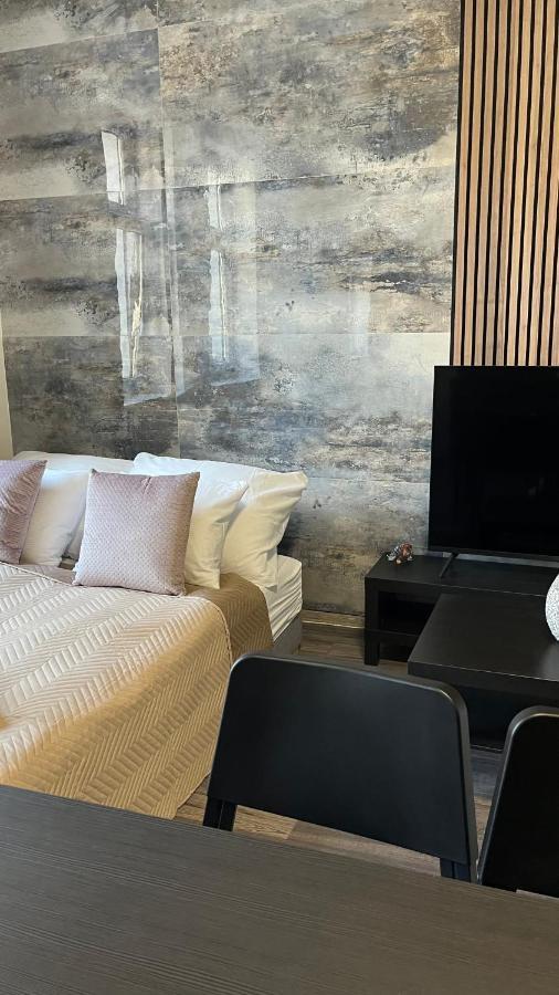 Downtown Boutique Apartments Liberec Esterno foto