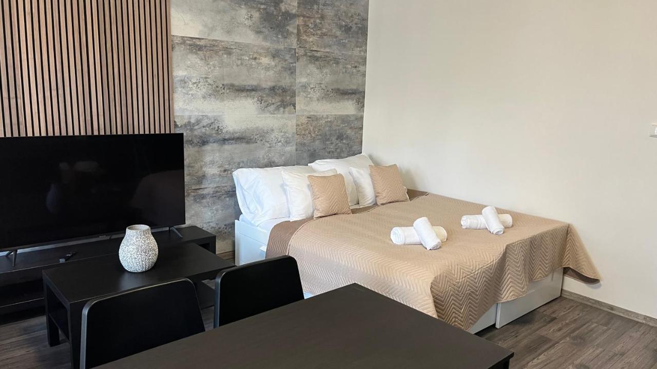 Downtown Boutique Apartments Liberec Esterno foto