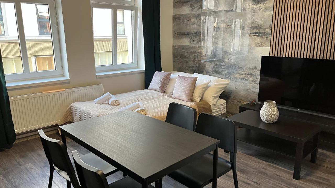 Downtown Boutique Apartments Liberec Esterno foto
